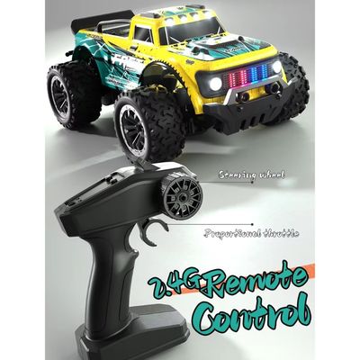 1/20 Κλίμακα 2WD Drive Αποφυγή σύγκρουσης αυτοκινήτων 2.4g τηλεχειριστήριο εκτός δρόμου Οχήμα ακατάλληλο οχήμα για 14 χρόνια και άνω